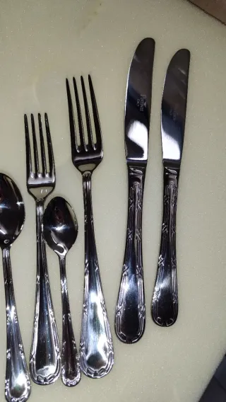 Cubertería Pintinox 113 piezas