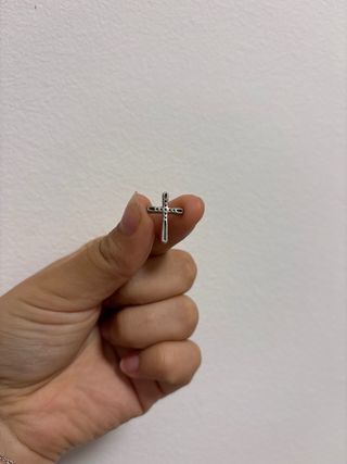 Colgante Cruz Pequeña con Circonitas