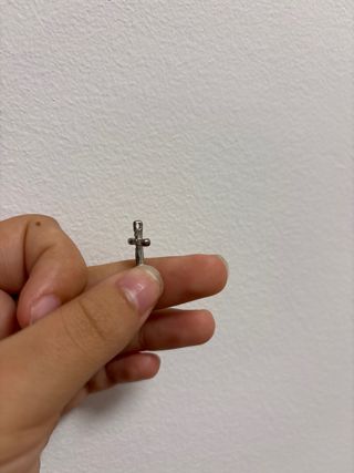 Colgante Cruz Pequeña con Circonitas