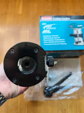 Fresadora Makita DRT50Z