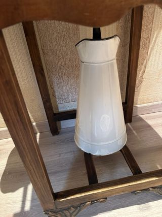 Palanganero antiguo de madera