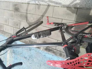 Bicicleta xl Negra y Roja