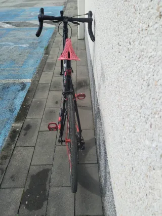 Bicicleta xl Negra y Roja