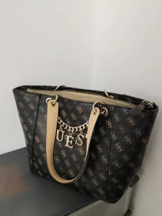 Bolso Guess Original Marrón y Beige