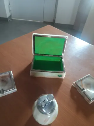 Set da tavolo in onice