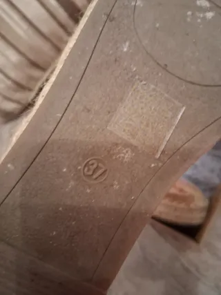 Zapatillas esparto beige con adornos