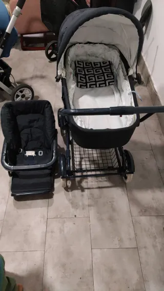 Coche de bebé clásico negro