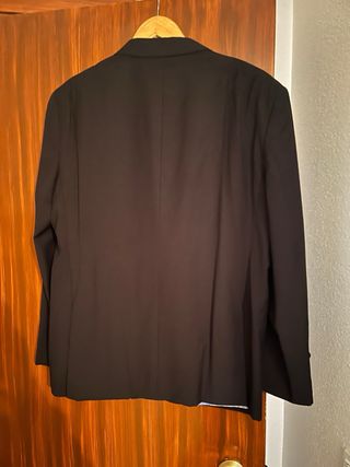 Traje Negro Nuevo