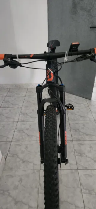 Bicicleta Scott Scale 930 Carbono Se puede rebajar