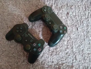 Console PS3 e PS4 con giochi