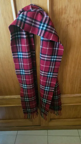 Bufanda Burberry Unisex Roja