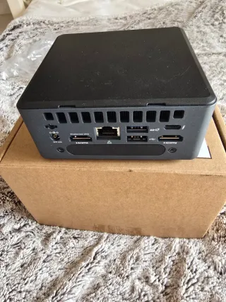 Intel NUC8 Pro i7 7ª Gen (No Funciona)