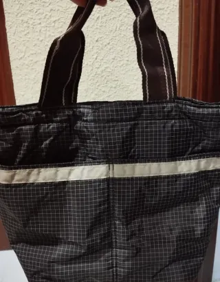 Bolso de mano con cuadros