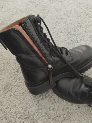 Botas Zara Negras 34