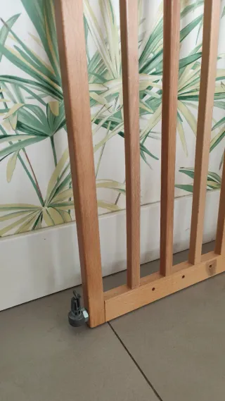 Barrera de seguridad Munchkin madera