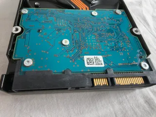 4 Discos Duros Hitachi 3TB Ultrastar 7k4000