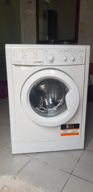 Lavadora Indesit 7kg Water Balance