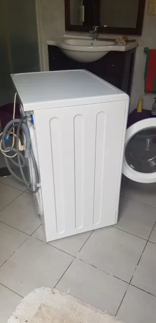 Lavadora Indesit 7kg Water Balance