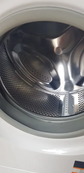 Lavadora Indesit 7kg Water Balance