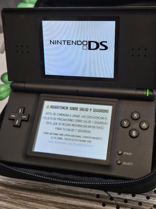 Nintendo DS Lite Negra + 20 Juegos