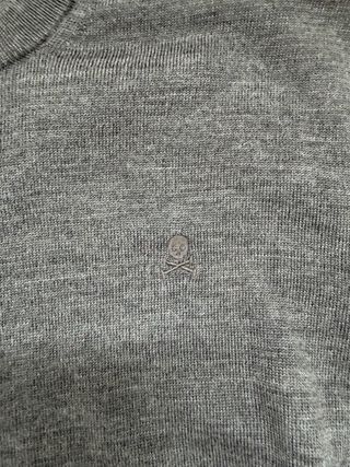 Jersey Scalpers Gris Cuello Pico Talla L