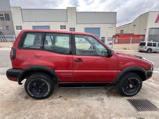 Nissan Terrano II 1998