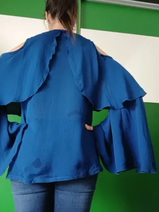 Camisa fluida con encaje