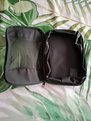 2 Organizadores maleta uno mediano y otro pequeño