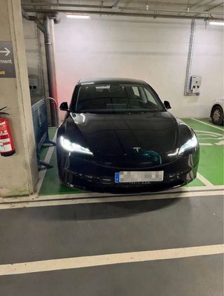Tesla Model 3 2024