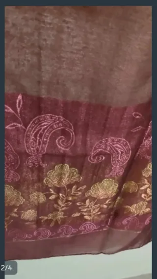 Chal o pañuelo grande estampado. De tul.