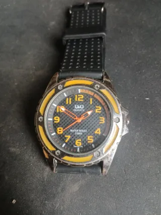 Reloj Q&Q Caballero Negro