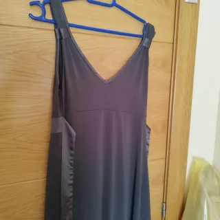 Vestido gris Anna Field