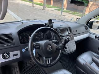 Volkswagen Multivan 2011