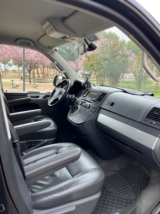 Volkswagen Multivan 2011