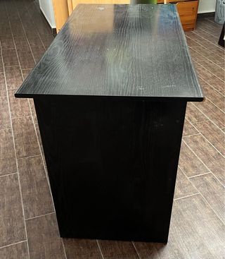 Mesa de estudio negra