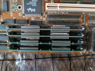 Placa Base FIC PT-2003 Socket 7 + CPU Pentium