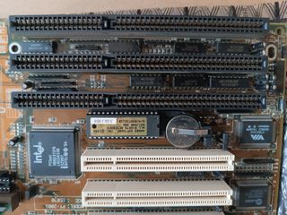 Placa Base FIC PT-2003 Socket 7 + CPU Pentium