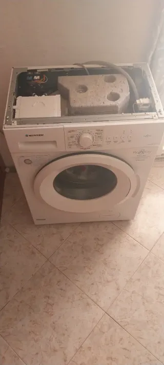 Lavadora MILECTRA LV-814 casi nueva