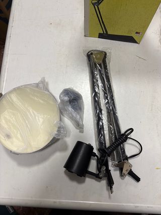 Lámpara de escritorio negra