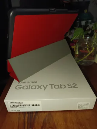 Samsung Galaxy Tab S2 T810 + Funda roja