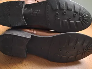 Botas altas de cuero marrones