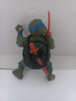 Lote Figura Tortugas Ninja 1988 + Cromos 2007