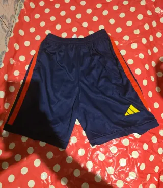 Camiseta y pantalón corto fútbol España Adidas