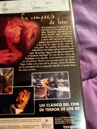 DVD. En compañía de lobos (Neil Jordan)