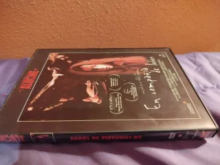 DVD. En compañía de lobos (Neil Jordan)