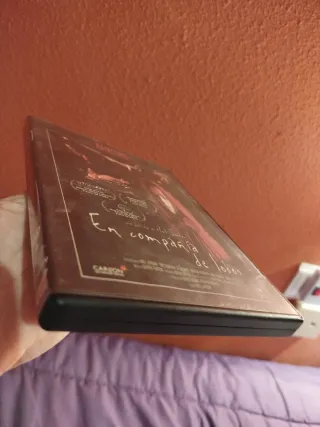 DVD. En compañía de lobos (Neil Jordan)