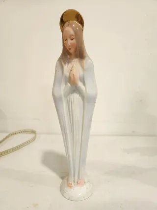 Virgen de cerámica