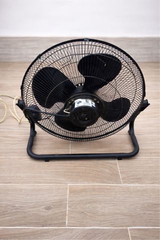 Ventilador negro