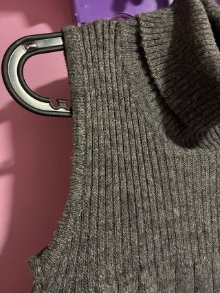 Vestido de punto sin mangas gris