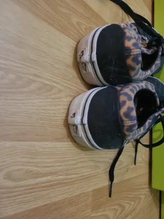 Zapatos Vans con estampado de leopardo